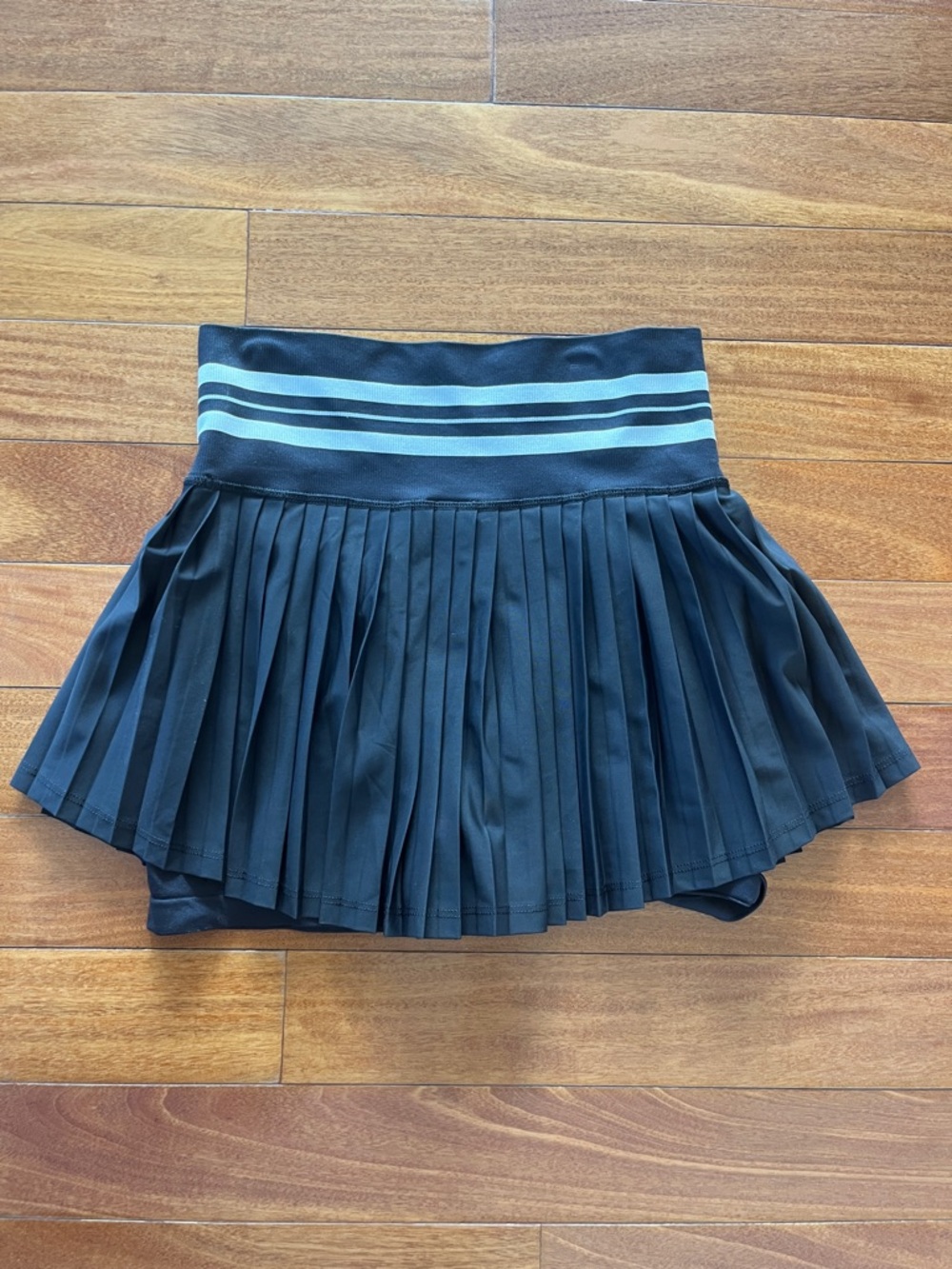 Fila Challenger Black Crop Polo Tank and Pleated Tennis Skort Set XS S - Picture 5 of 6